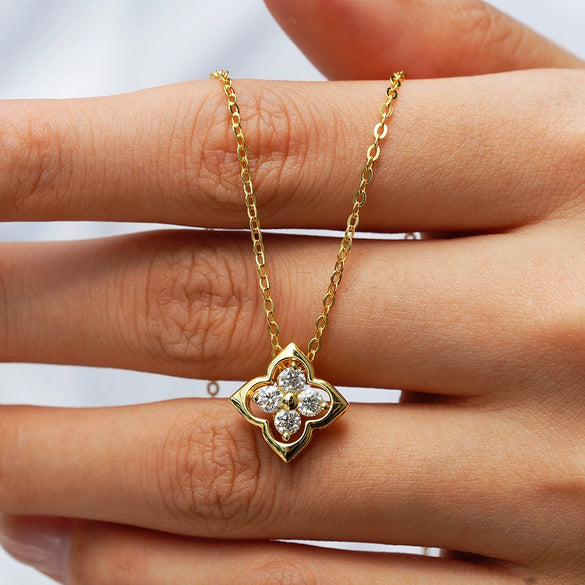 Women's Fourleaf Clover Flower Pattern 925 Sterling Silver Moissanite Pendant Necklace Set With Diamonds 14K Gold Plated