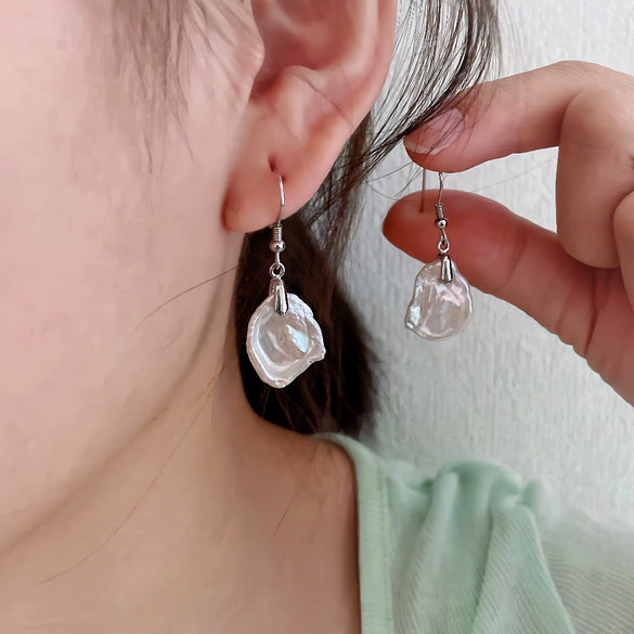 Women's French Retro 925 Silver Petalshaped Baroque Freshwater Pearl Earrings