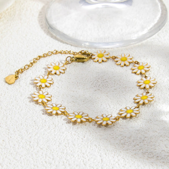 Women's Fresh Flower Stainless Steel And Titanium Steel Electroplated Bracelet