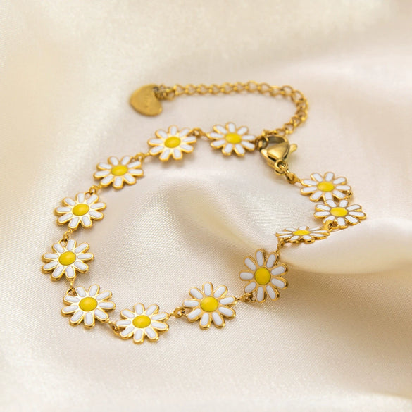 Women's Fresh Flower Stainless Steel And Titanium Steel Electroplated Bracelet