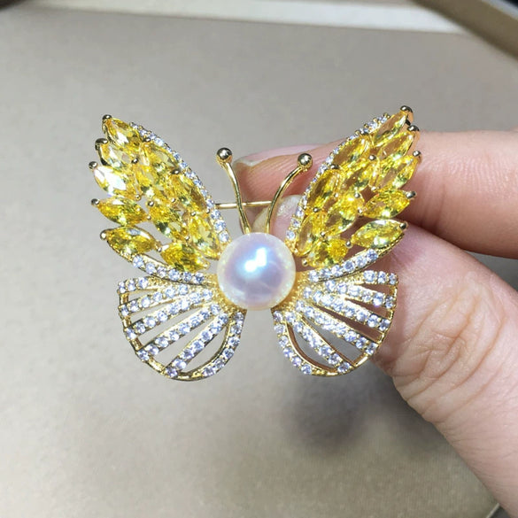 Women's Freshwater Pearl Butterfly Brooch Pearl Inlaid Craft For Coat Accessories Simple Natural Style