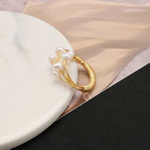Women's Freshwater Pearl Flower Shaped Ring With Real Gold Electroplating