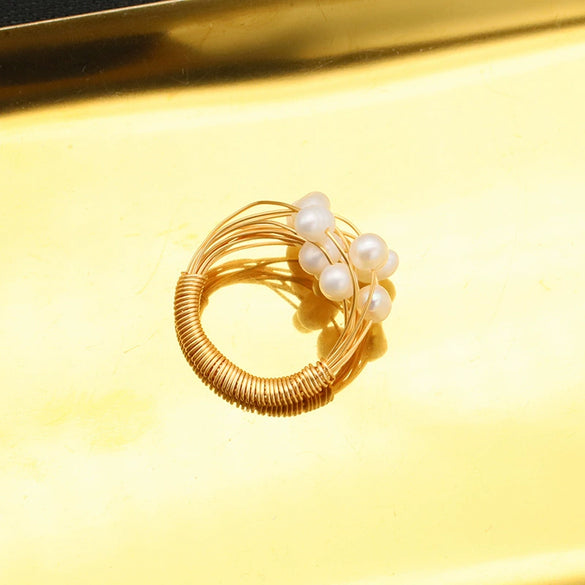 Women's Freshwater Pearl Flower Shaped Ring With Real Gold Electroplating