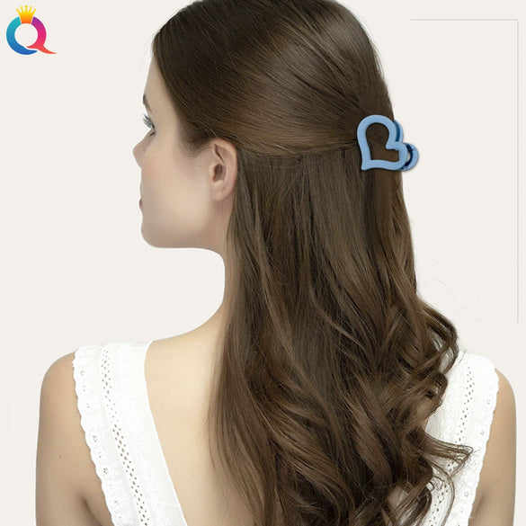 Women's Frosted Plastic Heart Shaped Hair Claw Clip Handmade Fashion Hair Accessory Wholesale