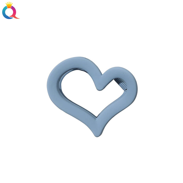 Women's Frosted Plastic Heart Shaped Hair Claw Clip Handmade Fashion Hair Accessory Wholesale