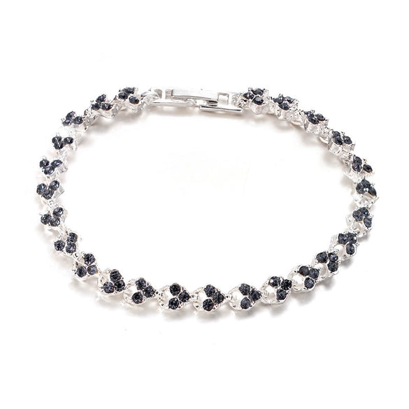 Women's Geometric Alloy And Rhinestone Bracelet With Electroplated Die Cast Crystal Inlay Fashion Jewelry