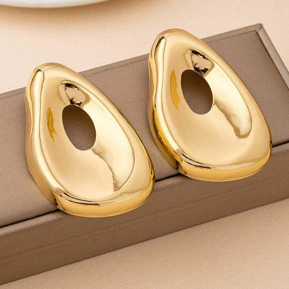 Women's Geometric Alloy Stud Earrings With Irregular Shape Smooth Pleated Design And Electroplated Finish