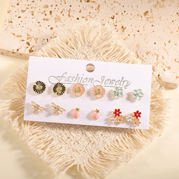 Women's Geometric Alloy Stud Earrings With Steel Posts Electroplated Light Luxury Small Earring Set