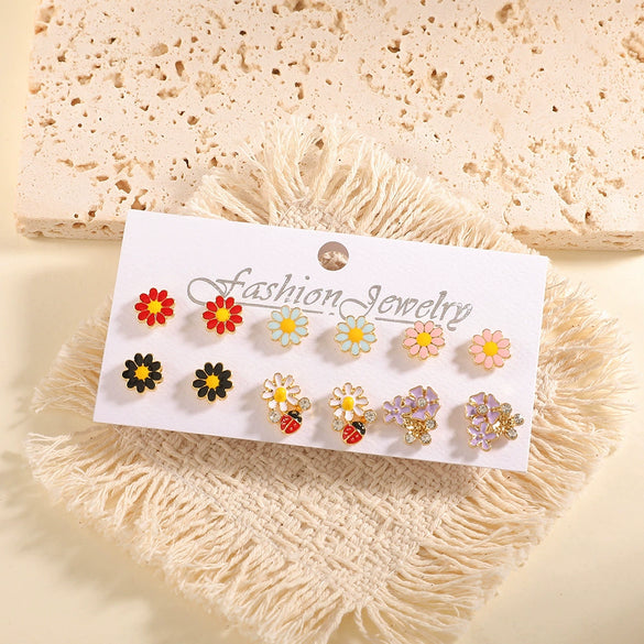 Women's Geometric Alloy Stud Earrings With Steel Posts Electroplated Light Luxury Small Earring Set