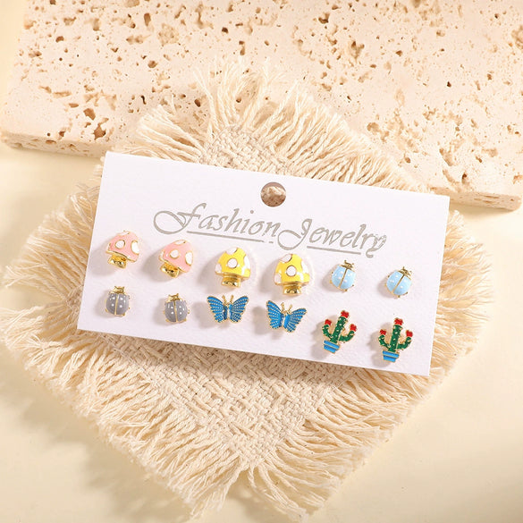 Women's Geometric Alloy Stud Earrings With Steel Posts Electroplated Light Luxury Small Earring Set