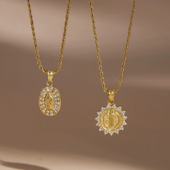 Women's Geometric Cartoon Character Stainless Steel Necklace With Pvd Furnace Vacuum Real Gold Plating