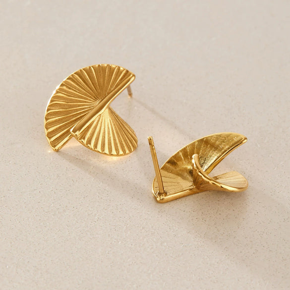 Women's Geometric Carved Stud Earrings With Multilayer Design Stainless Steel And Titanium Steel Posts Pvd Gold Plating