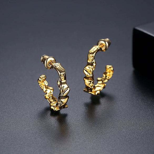 Women's Geometric Copper Earrings With Smooth Electroplated Finish Minimalist Fashion Metal Ear Jewelry
