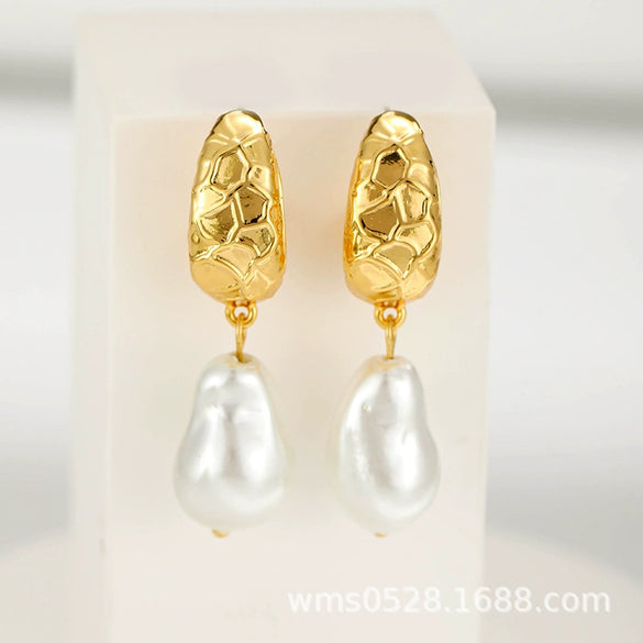 Women's Geometric Copper Pearl Stud Earrings With Gold Plating Retro Style Jewelry Accessories