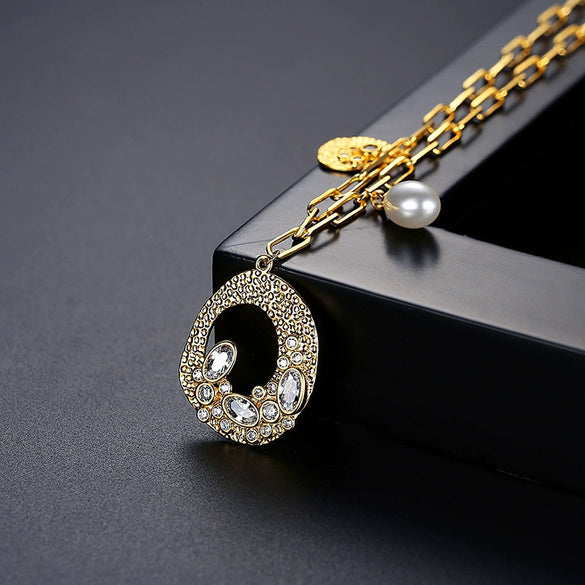 Women's Geometric Copper Pendant Necklace With Zircon Inlay And Electroplated Clavicle Chain Fashion Jewelry