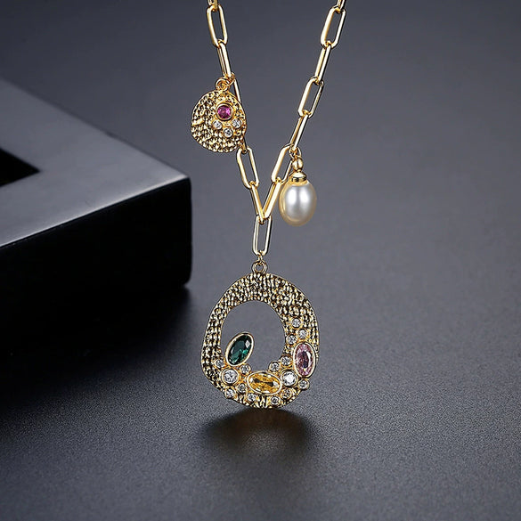 Women's Geometric Copper Pendant Necklace With Zircon Inlay And Electroplated Clavicle Chain Fashion Jewelry