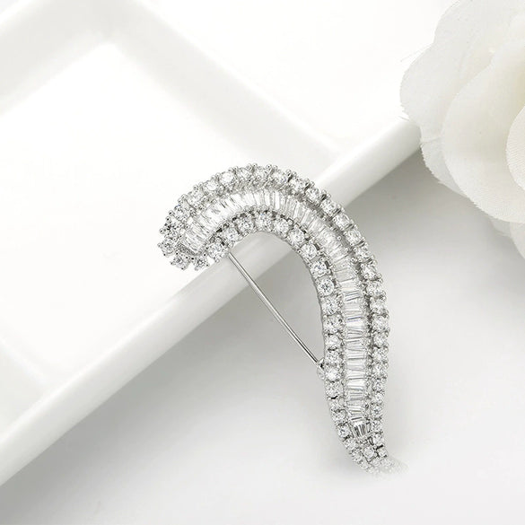 Women's Geometric Copper Zircon Brooch Elegant Decorative Lapel Pin For Suit Accessories