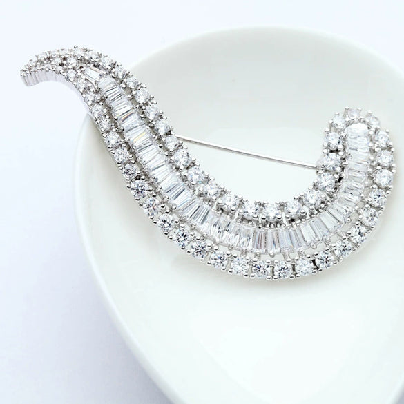 Women's Geometric Copper Zircon Brooch Elegant Decorative Lapel Pin For Suit Accessories