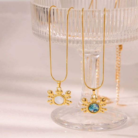 Women's Geometric Crab Pendant Necklace Stainless Steel With Shell Inlay And Gold Plated Finish Elegant Fashion Jewelry