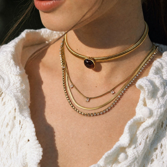 Women's Geometric Eggshaped Resin Pendant Necklace In Stainless Steel With Pvd Vacuum Gold Plating