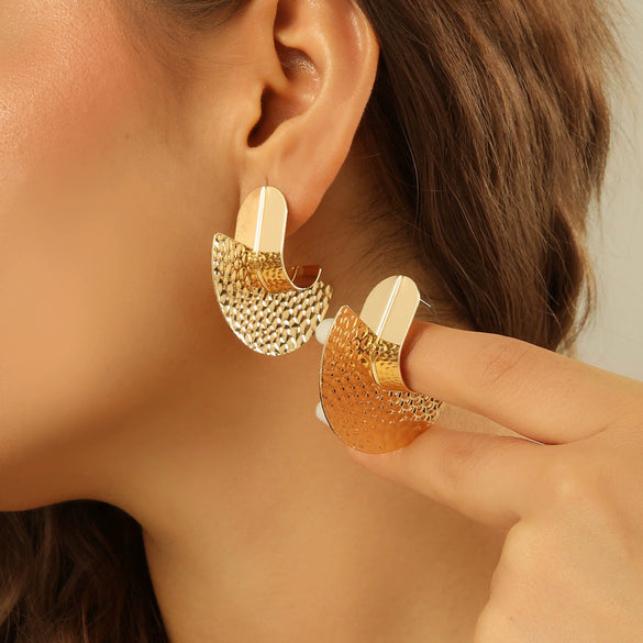 Women's Geometric Fanshaped Iron Earrings With Embossed Retro Punk Design And Electroplated Finish