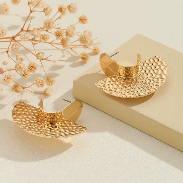 Women's Geometric Fanshaped Iron Earrings With Embossed Retro Punk Design And Electroplated Finish