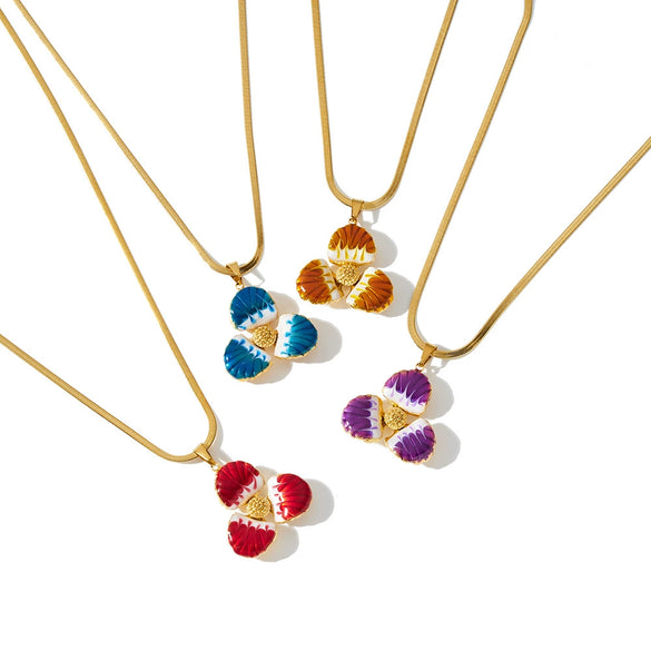 Women's Geometric Flower Stainless Steel Necklace With White Shell Enamel Design And 18K Vacuum Plated Regular Chain