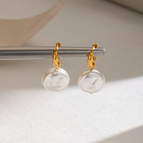Women's Geometric Freshwater Pearl Pendant Earrings With Stainless Steel Posts Vacuum Gold Plated Minimalist Light Luxury Style