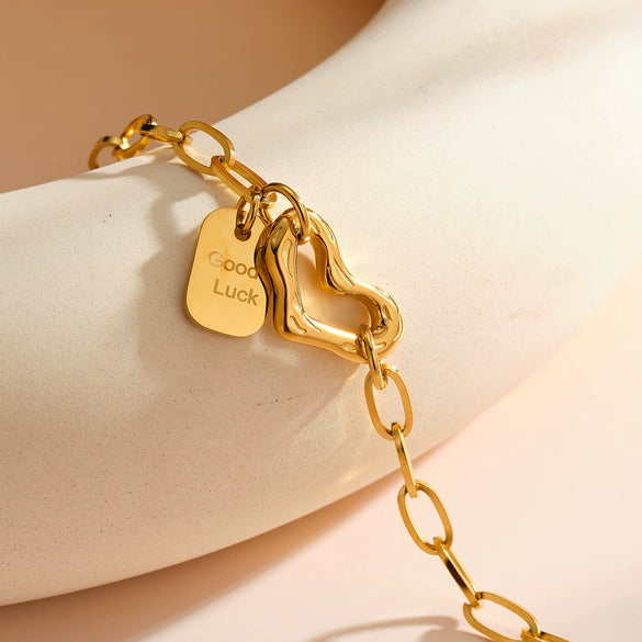 Women's Geometric Heart Pattern Stainless Steel Bracelet With 18K Vacuum Electroplating Simple Fashion Jewelry