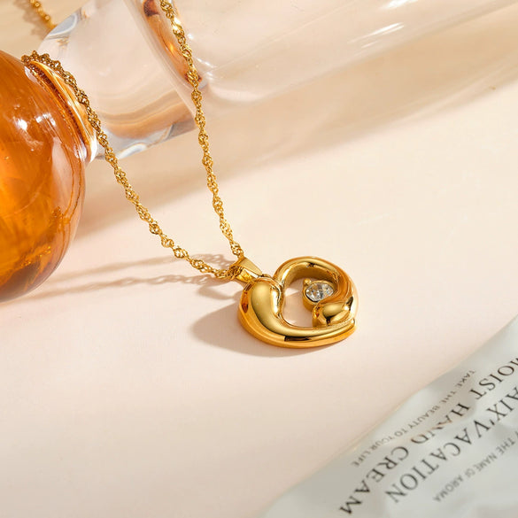 Women's Geometric Heart Pendant Necklace With Zircon Inlay Stainless Steel Regular Chain And 18K Gold Vacuum Plated Finish