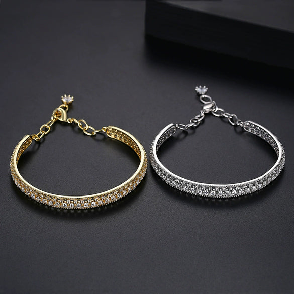 Women's Geometric Hollow Heart Bracelet With Zircon Details Electroplated Copper Simple Fashion Jewelry