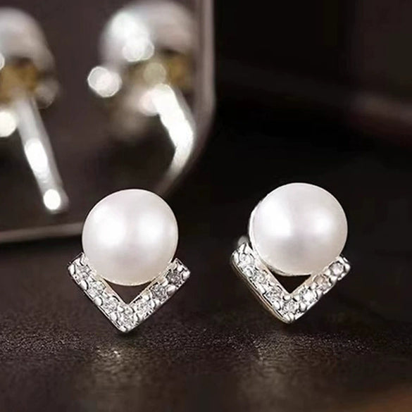 Women's Geometric Imitation Pearl Earrings Copper Jewelry Simple Style
