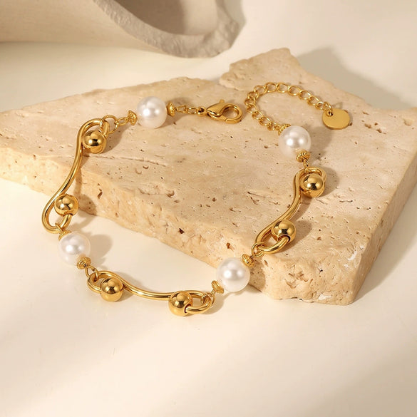 Women's Geometric Pearl Inlay Stainless Steel Bracelet With Gold Tone Vacuum Plating And Lightweight Luxury Design
