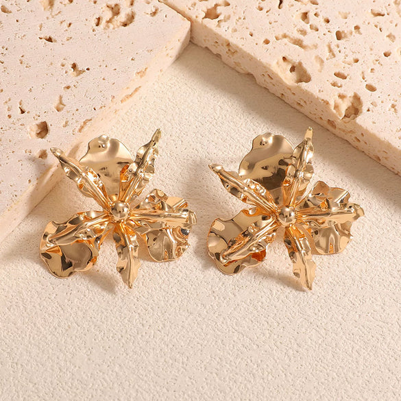 Women's Geometric Pleated Flower Earrings Electroplated Iron Floral Jewelry With Stainless Steel Posts Elegant Fashion Ear Accessories