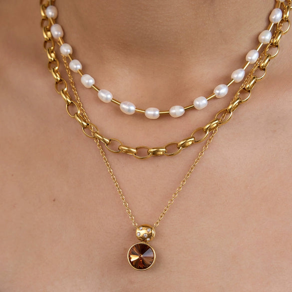 Women's Geometric Rhinestone Crystal Pendant Necklace In Stainless Steel With Vacuum Gold Plating And Lobster Clasp