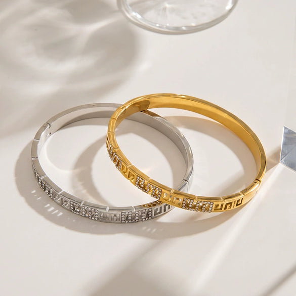 Women's Geometric Rhinestone Stainless Steel Bracelet With 18K Gold Plating Colorfast Simple Fashion Jewelry