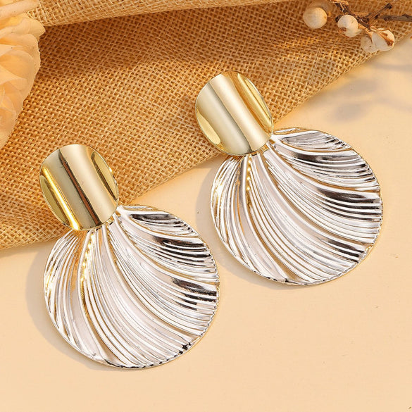 Women's Geometric Round Statement Earrings With Retro Textured Electroplated Metal Finish