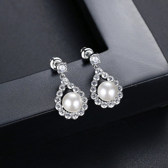 Women's Geometric Shell Pearl And Zircon Earrings With Electroplated Copper Design Fashion Jewelry Accessories