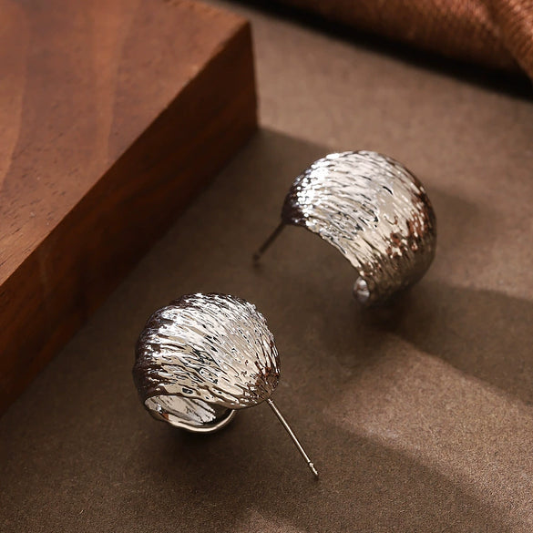 Women's Geometric Spherical Metal Earrings With Wrinkled Texture And Real Gold Plated Minimalist Design