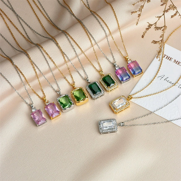 Women's Geometric Square Perfume Bottle Pendant Necklace Copper Titanium Steel Mixed Gem Inlay Electroplating Crystal Zircon