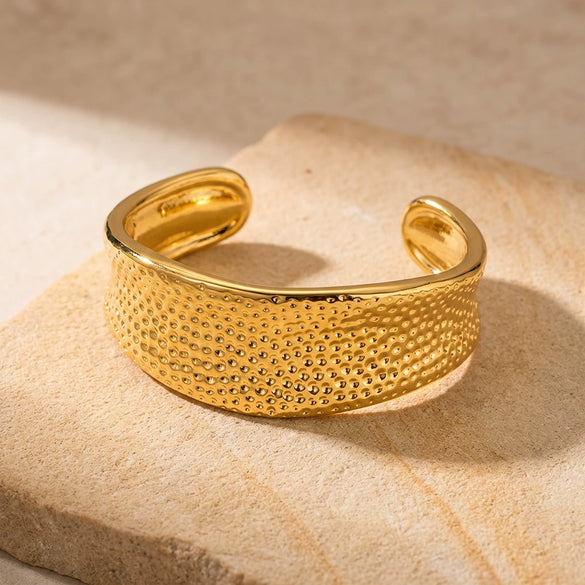 Women's Geometric Stainless Steel Bracelet With Gold Vacuum Plating Minimalist Fashion Jewelry Accessory