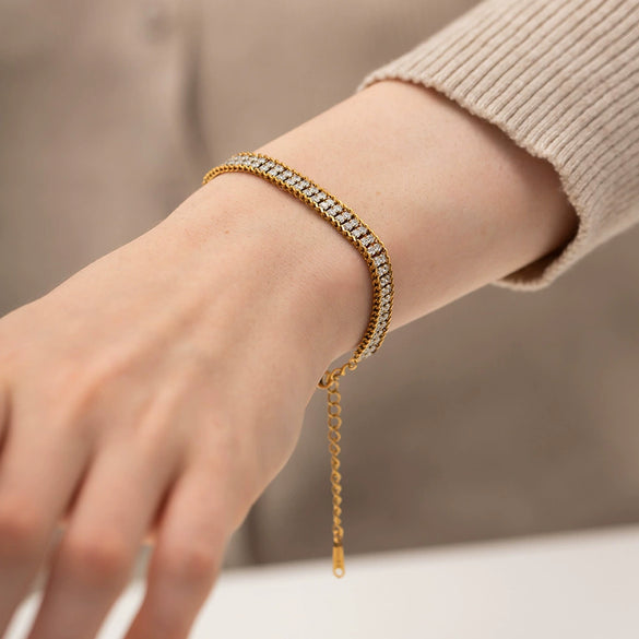 Women's Geometric Stainless Steel Electroplated Bracelet