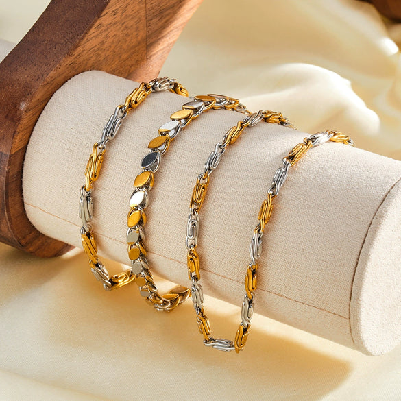 Women's Geometric Stainless Steel Necklace And Bracelet Set With 18K Gold Vacuum Plating And Color Block Design
