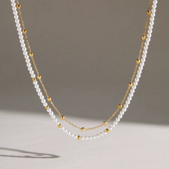Women's Geometric Stainless Steel Necklace With Acrylic Pearls And Pvd Gold Plating