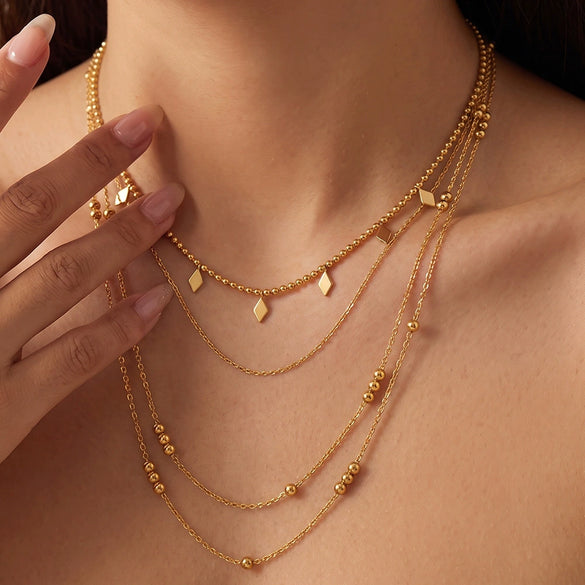 Women's Geometric Stainless Steel Pendant Necklace Goldplated Simple And Elegant Fashion Jewelry