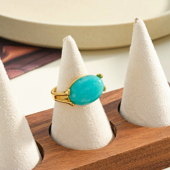 Women’s Geometric Stainless Steel Ring With Natural Stone Inlay And 18K Vacuum Plated Electroplated Finish