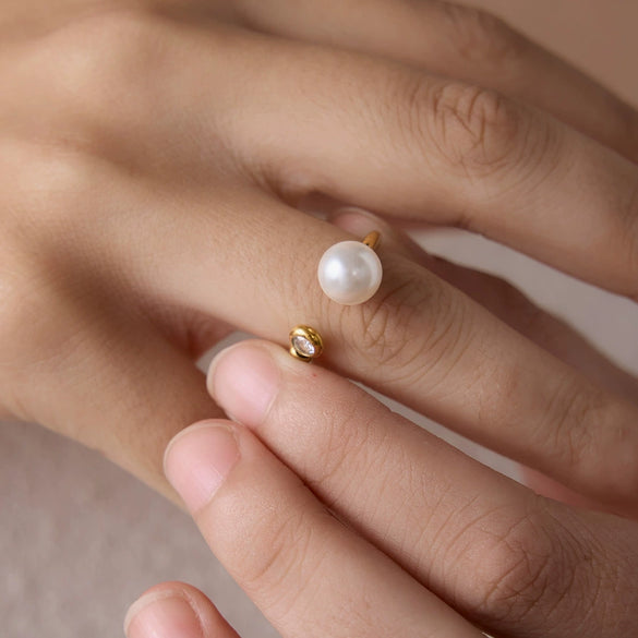 Women's Geometric Stainless Steel Ring With Pvd Vacuum Gold Plating Hypoallergenic Fashion Jewelry