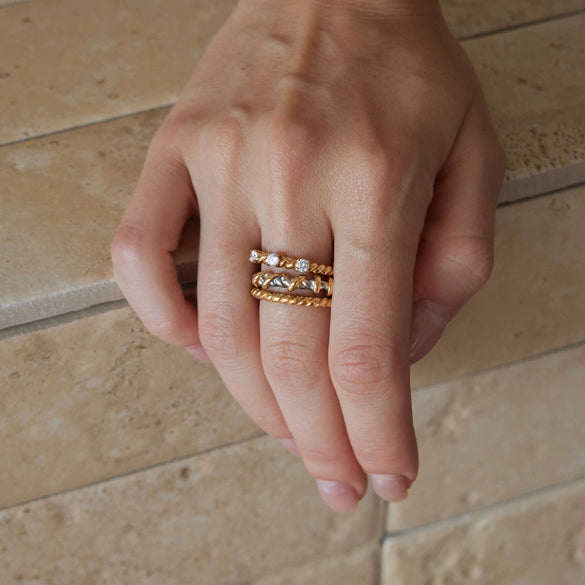 Women's Geometric Stainless Steel Ring With Vacuum Pvd Gold Plating Hypoallergenic Stackable Jewelry