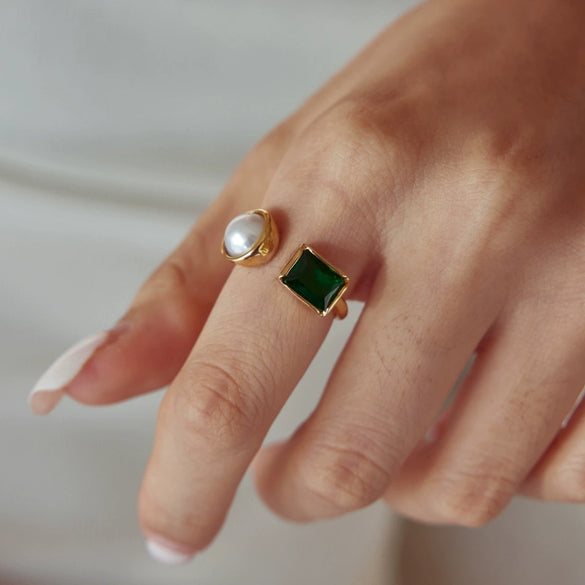 Women's Geometric Stainless Steel Zircon Ring With Pvd Vacuum Gold Plating Fashion Jewelry