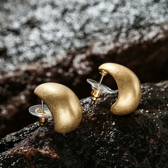 Women’s Geometric Statement Alloy Earrings With Bold Exaggerated Design And Inner Buckle Closure